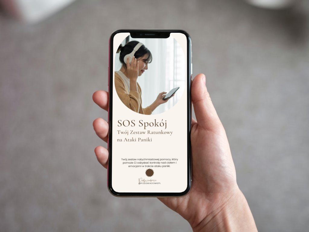 hand-holding-phone-mockup-4